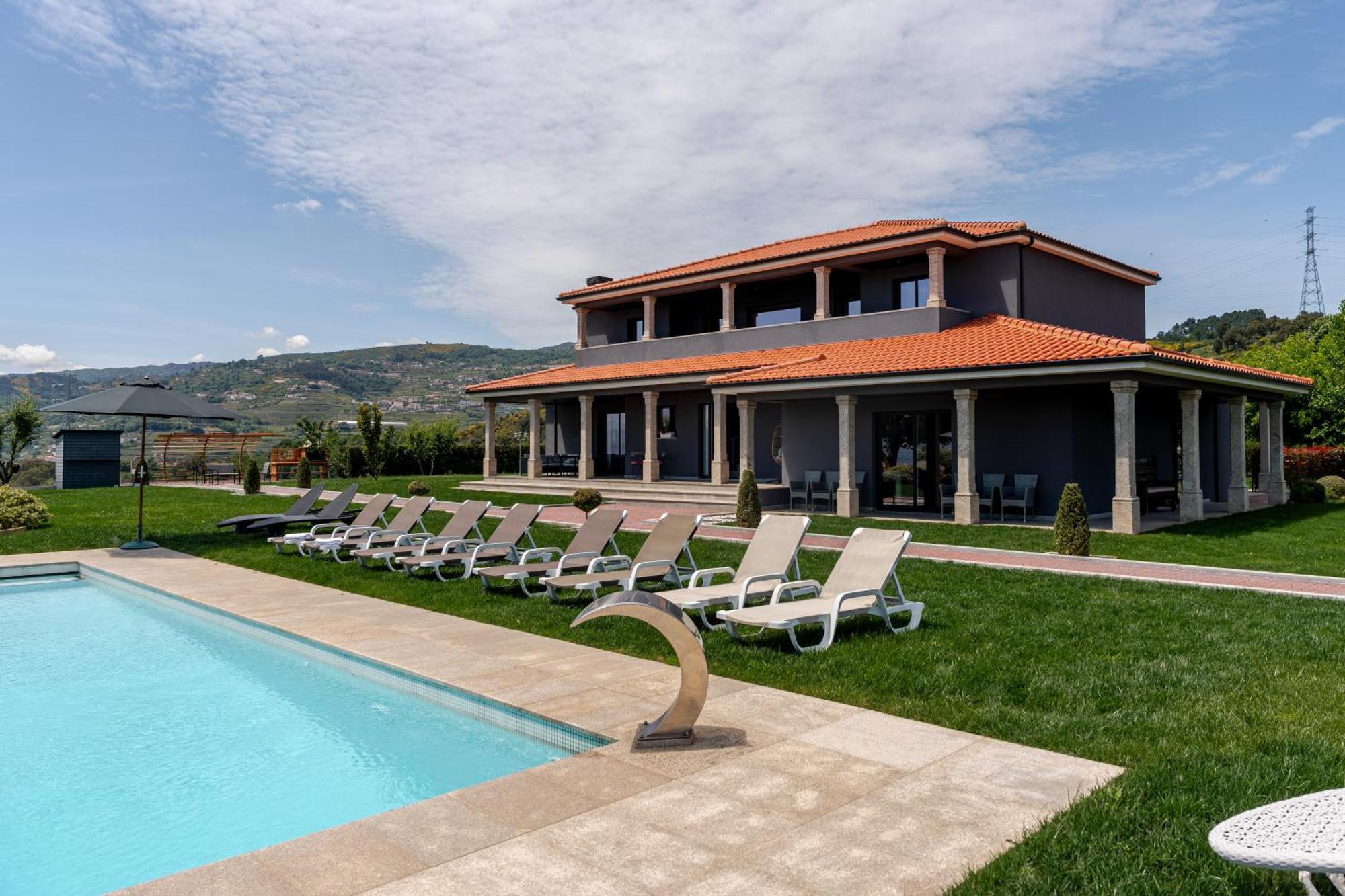 Spacious Villa Pool & Douro View By Host Wise Santa Marinha do Zezere Exterior photo