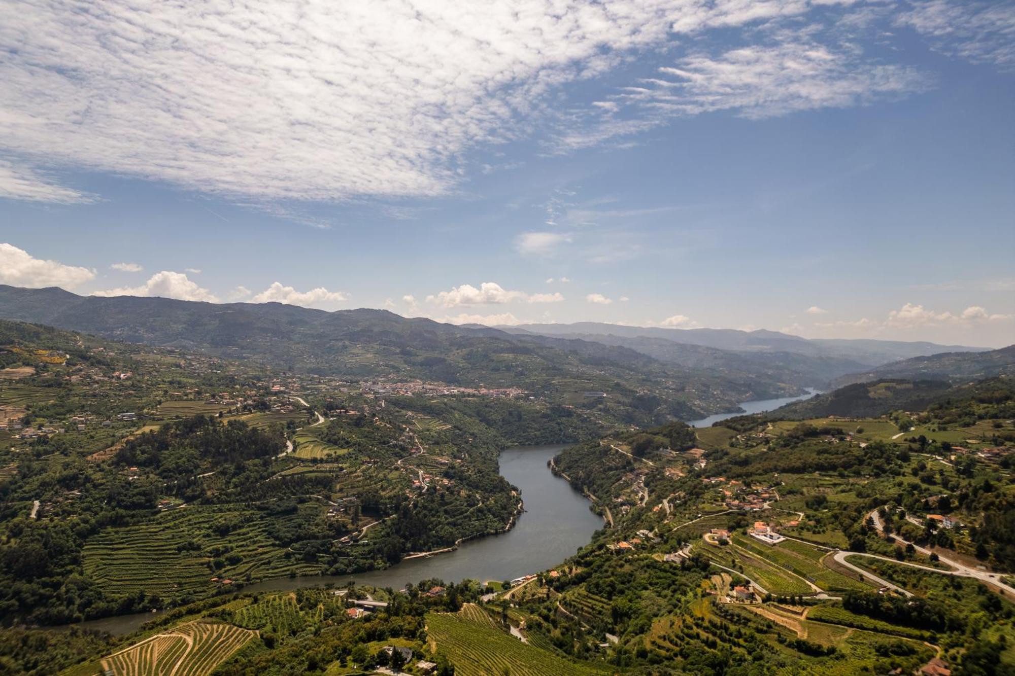 Spacious Villa Pool & Douro View By Host Wise Santa Marinha do Zezere Exterior photo